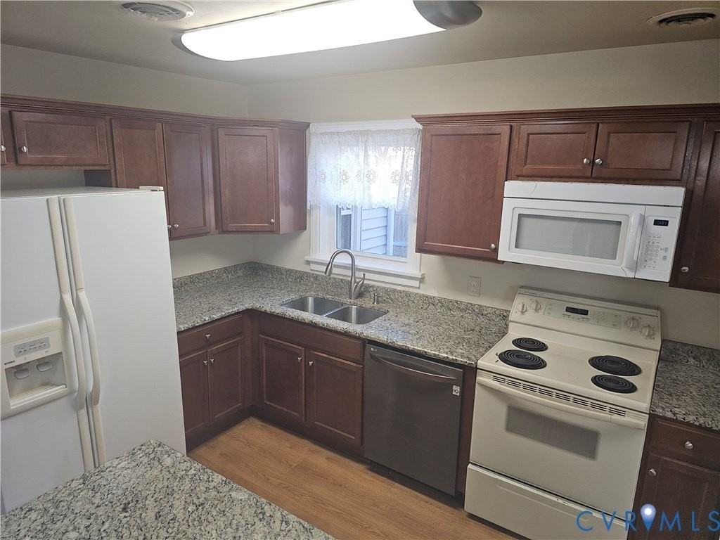 1207 Blue Jay Ln - Photo 5 of 14