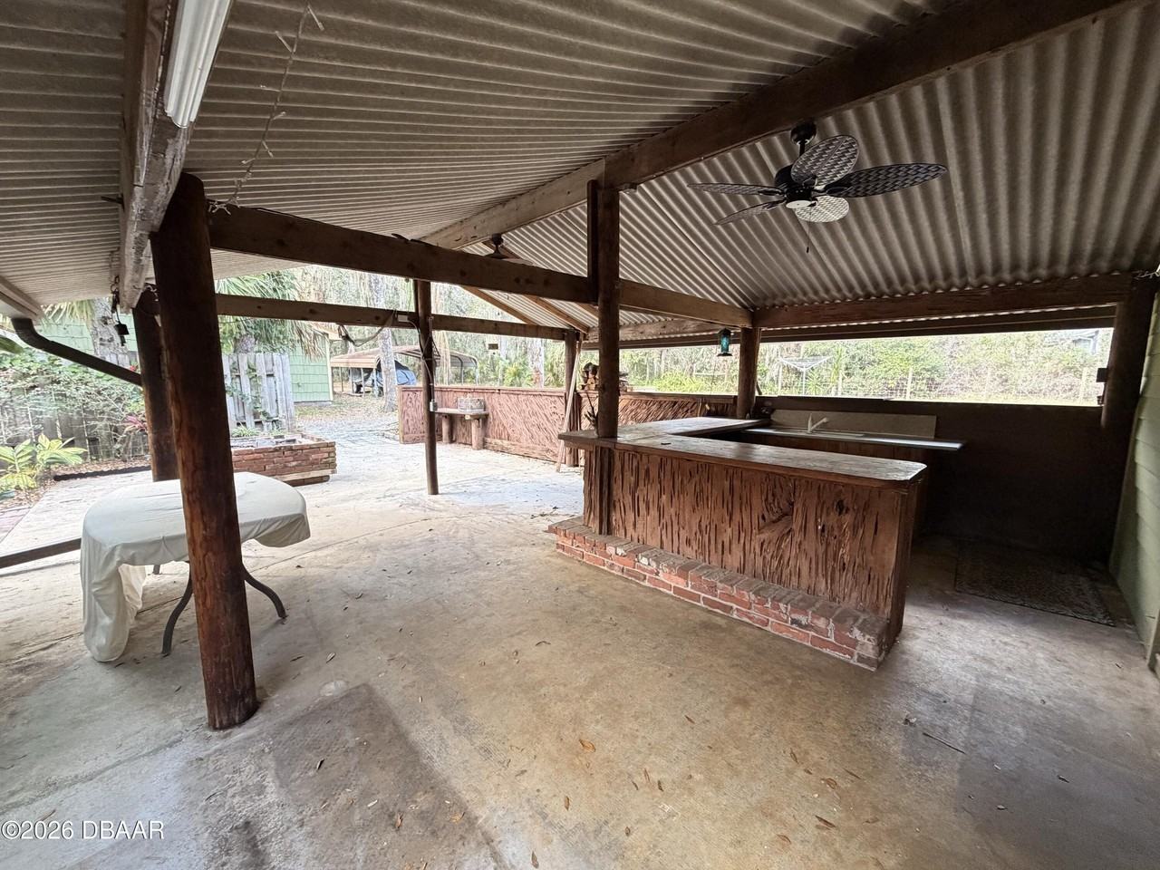 711 Freda Ln - Photo 6 of 45