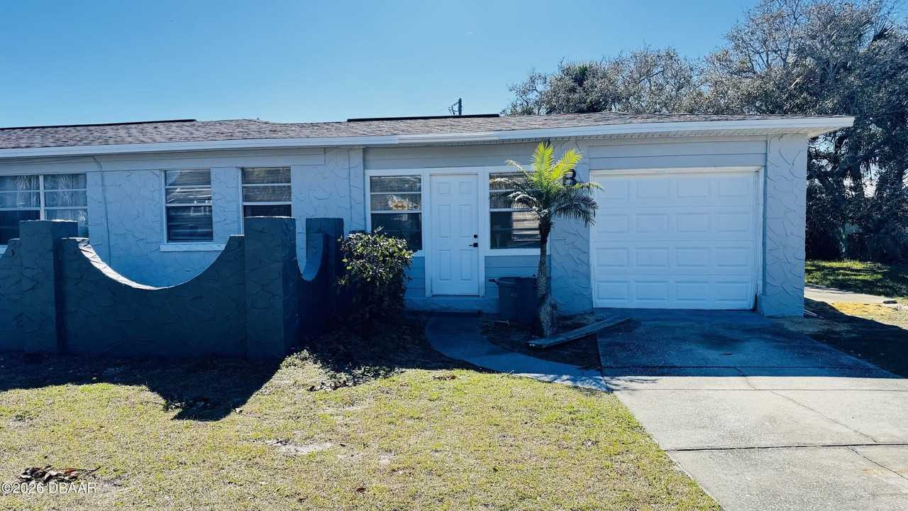 374 S Halifax Dr Unit B #B - Photo 2 of 24