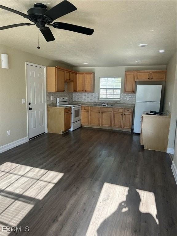 3319 Ellington Ct - Photo 3 of 8