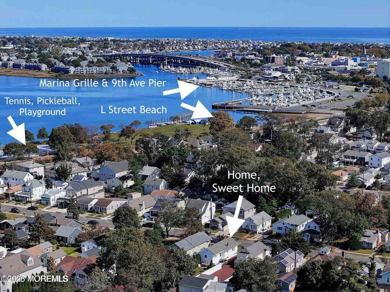 1236 Maplewood Rd - Photo 2 of 38