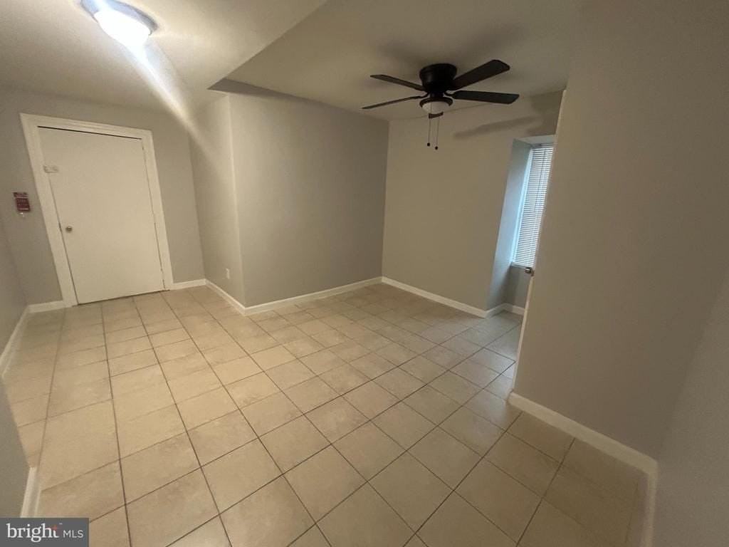 531 E Brinton St #3 - Photo 7 of 9