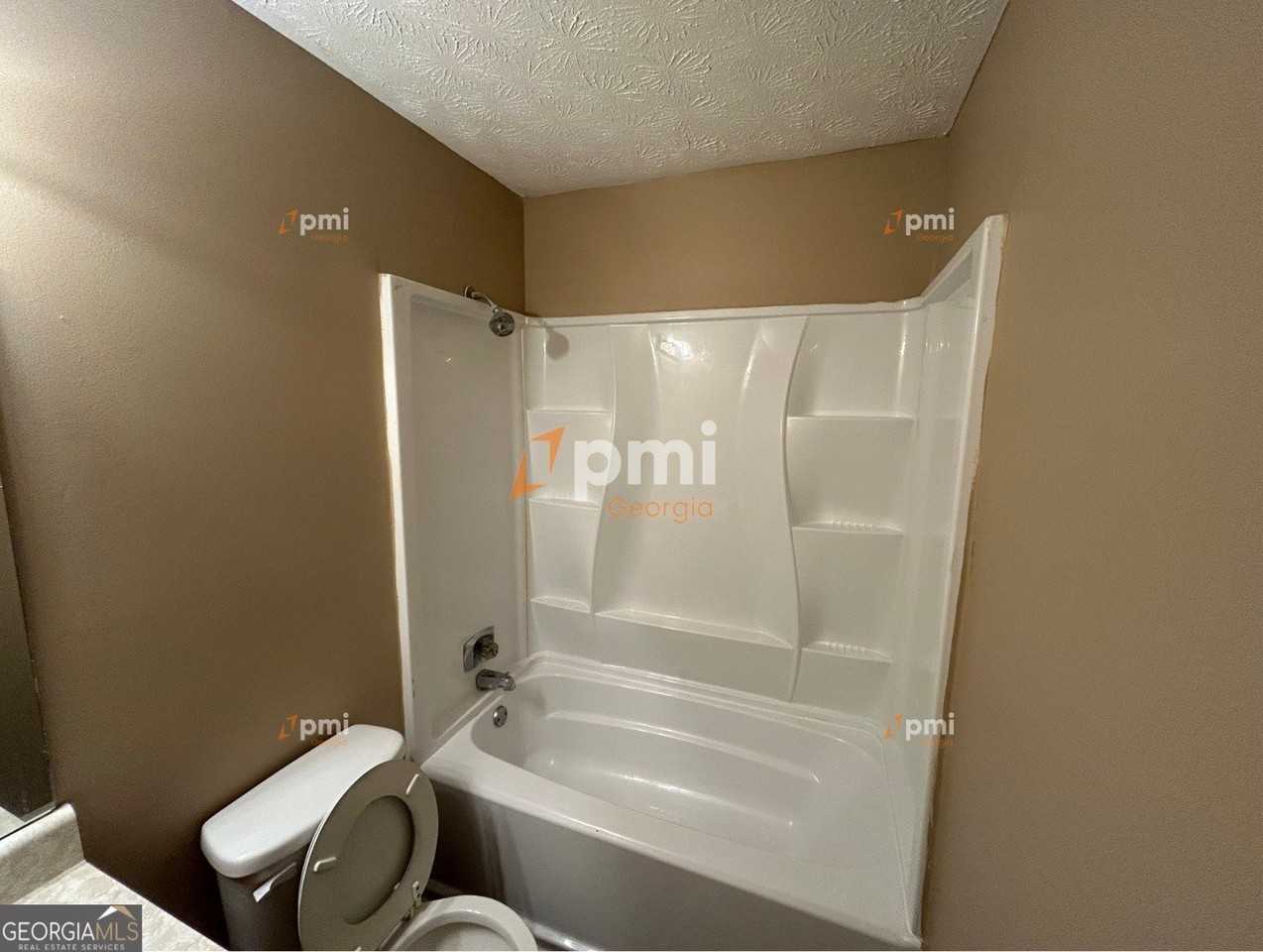 5867 Sheldon Ct - Photo 7 of 9