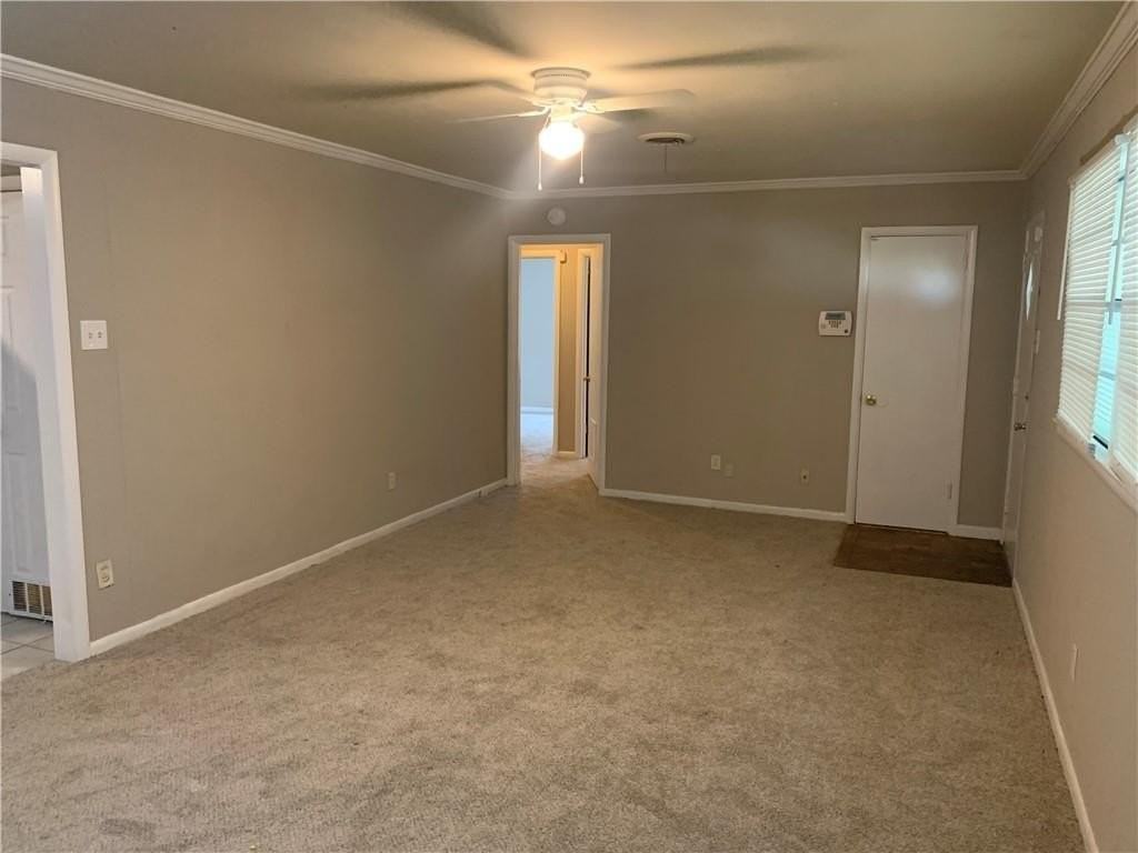 3062 Pickell Dr - Photo 5 of 19