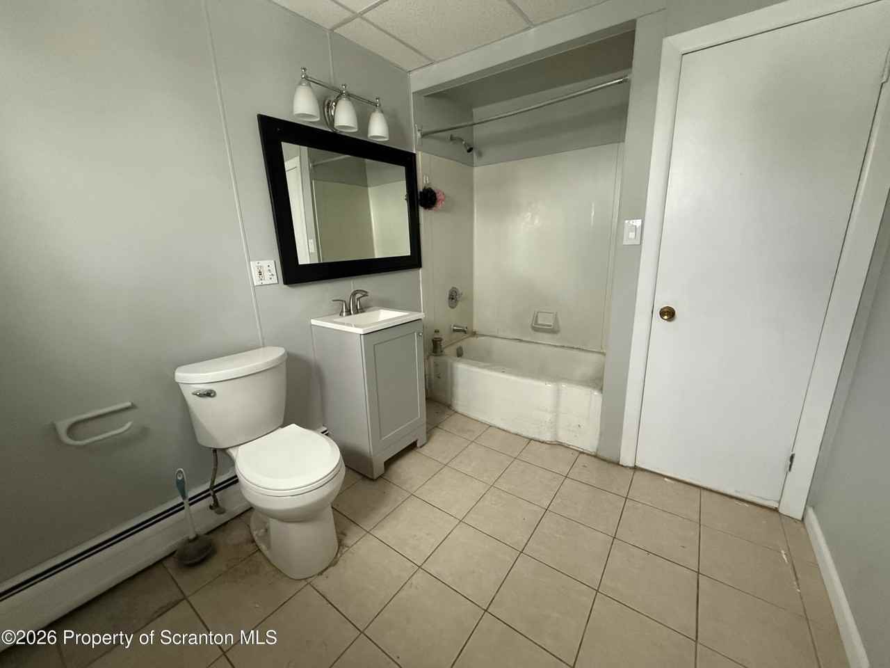 375 Grove St Fl 2 #FL2 - Photo 4 of 9