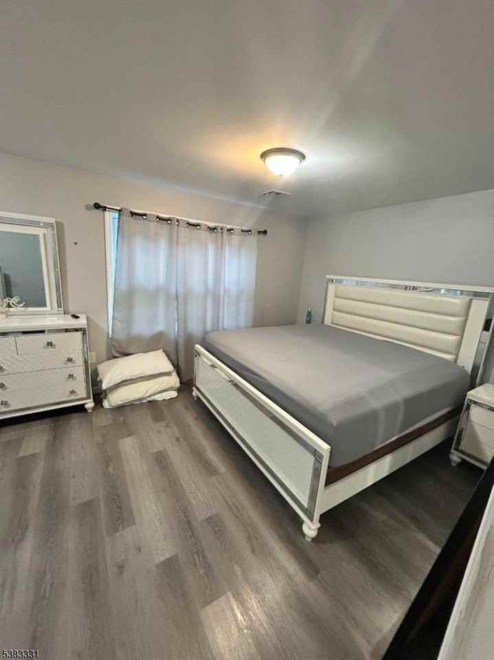 95-97 S Munn Ave #3 - Photo 3 of 12