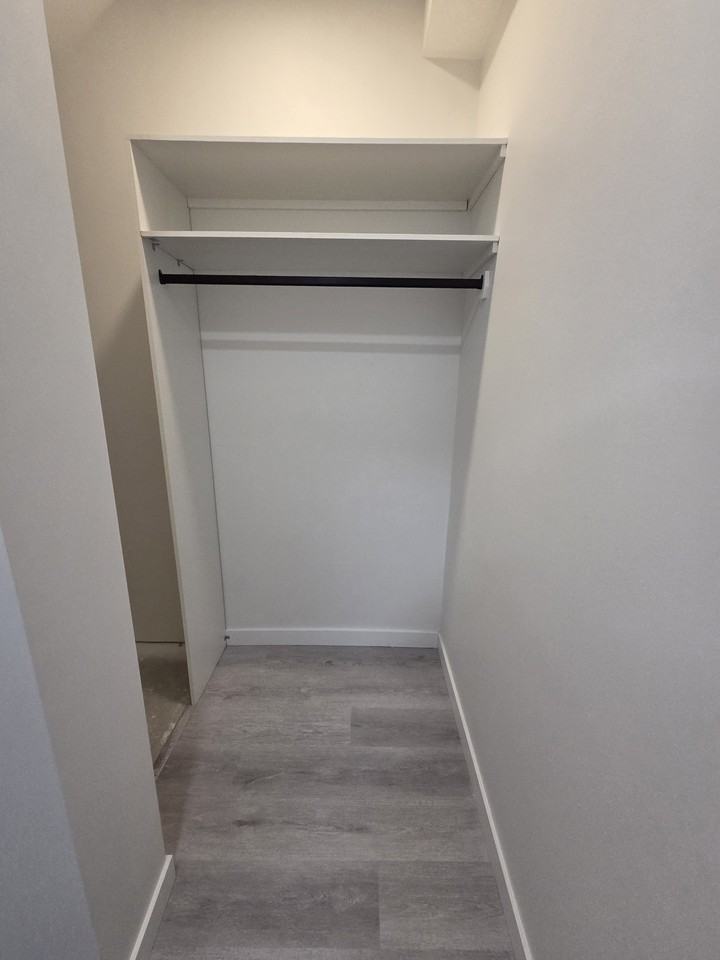 8015 83 St NW Basement Suite - Photo 4 of 8