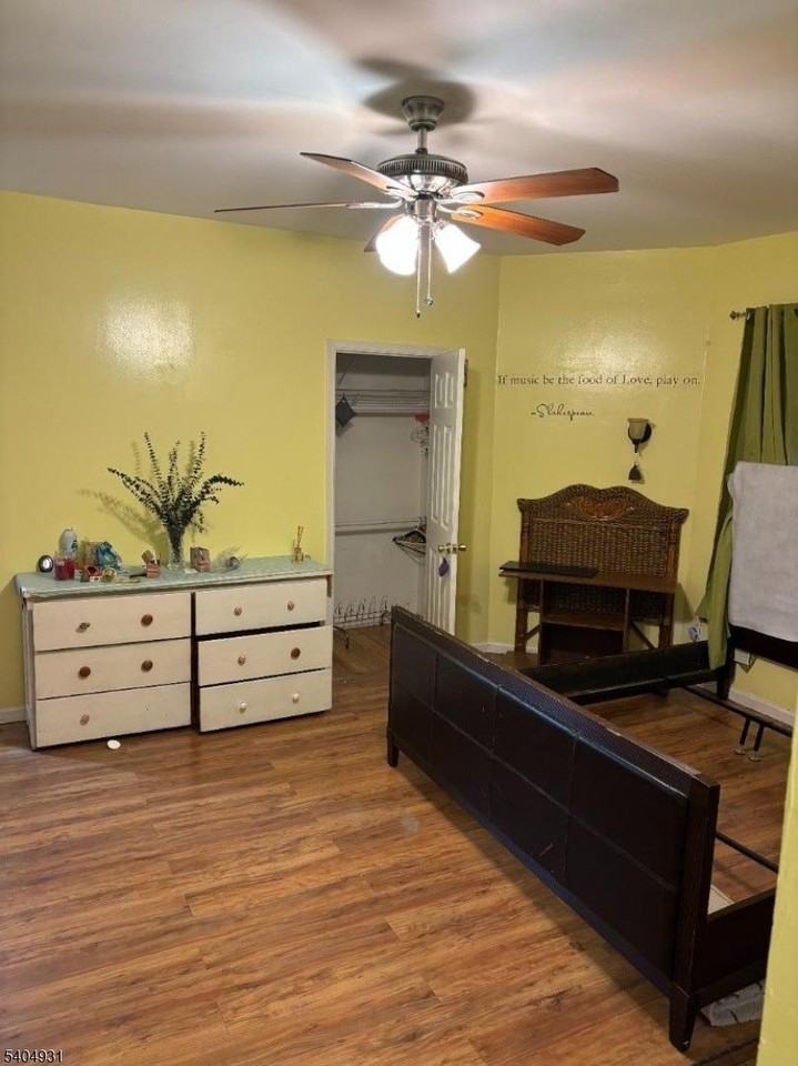 160 N 16th St - Photo 3 of 9