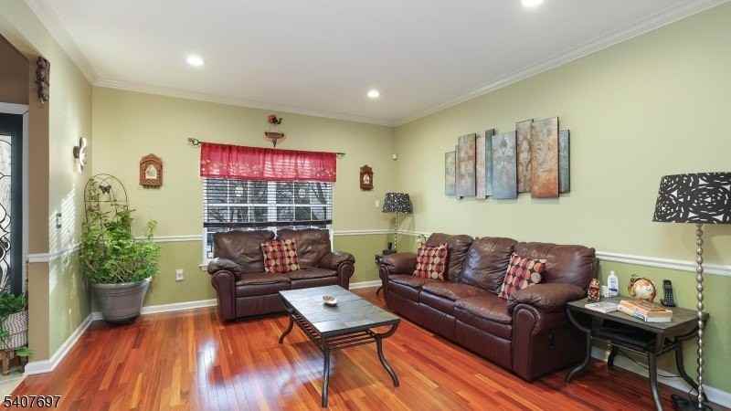 35 Reinhart Way - Photo 5 of 33