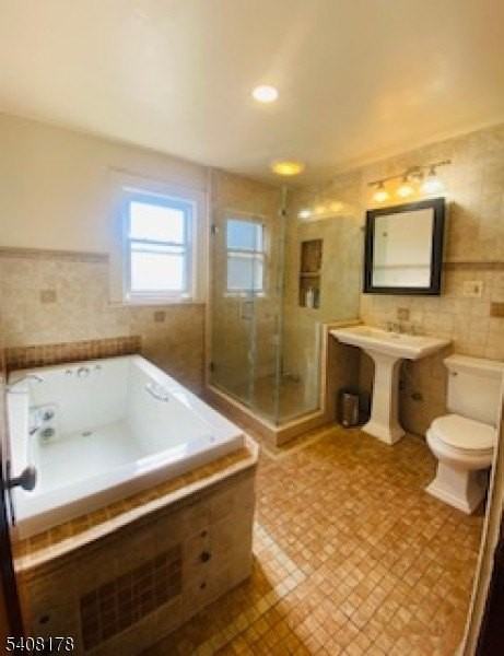 94 Woodbine Ave - Photo 4 of 6