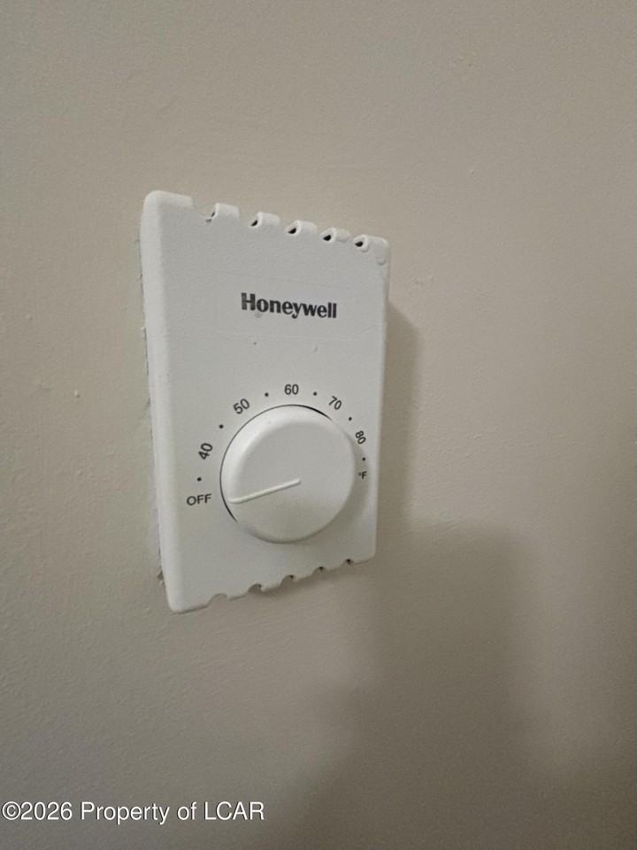 381 Main Rd - Photo 7 of 9