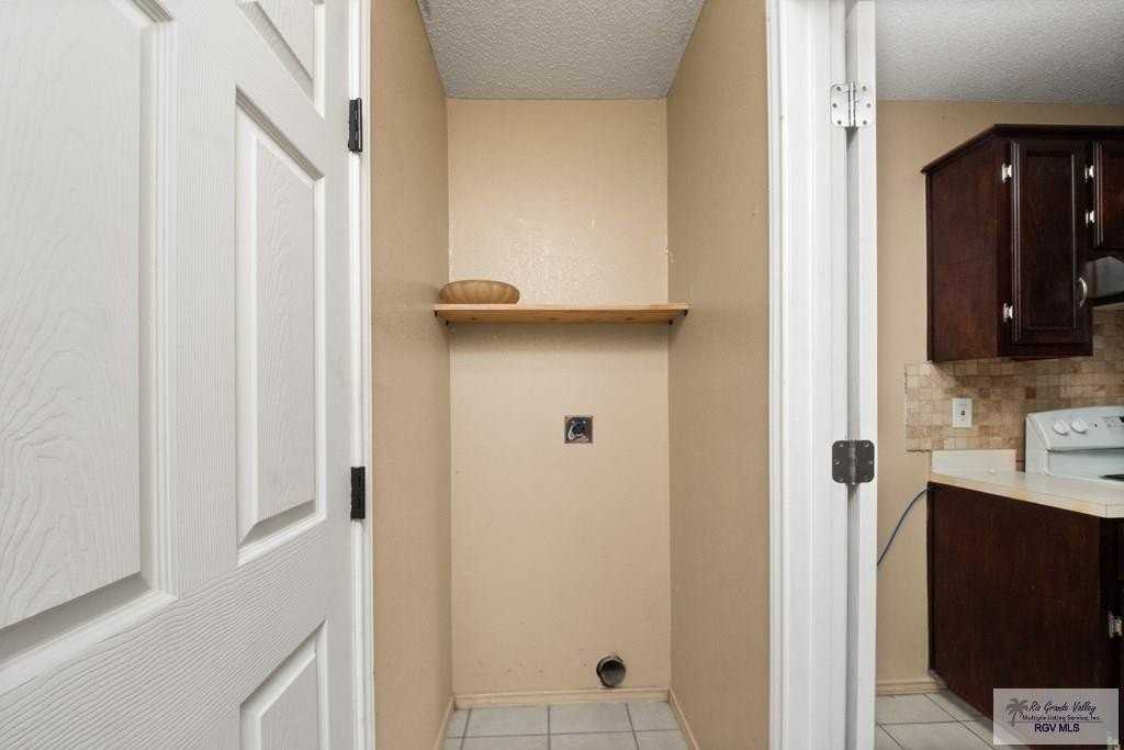 2751 Normandy St - Photo 7 of 18