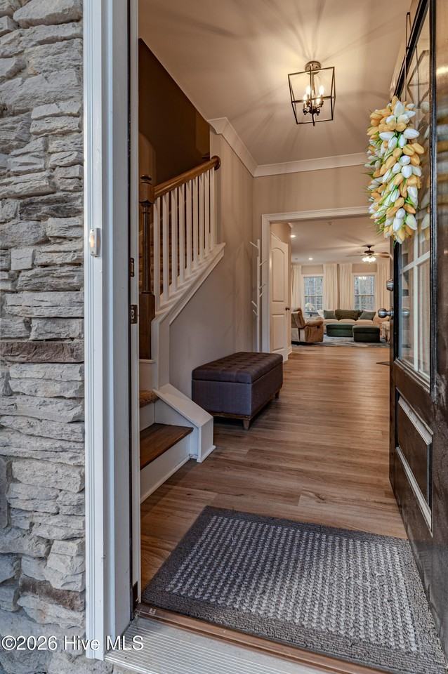 760 Daphne Ln - Photo 2 of 29