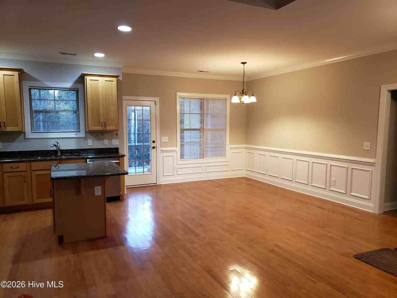 2202 E Oak Bridge Dr - Photo 6 of 19