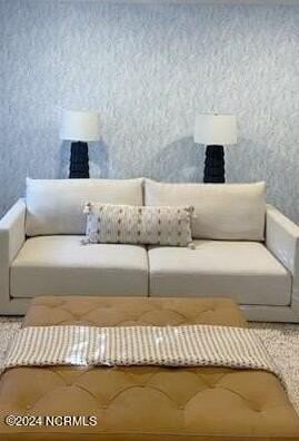 809 Shakespeare Dr - Photo 4 of 35