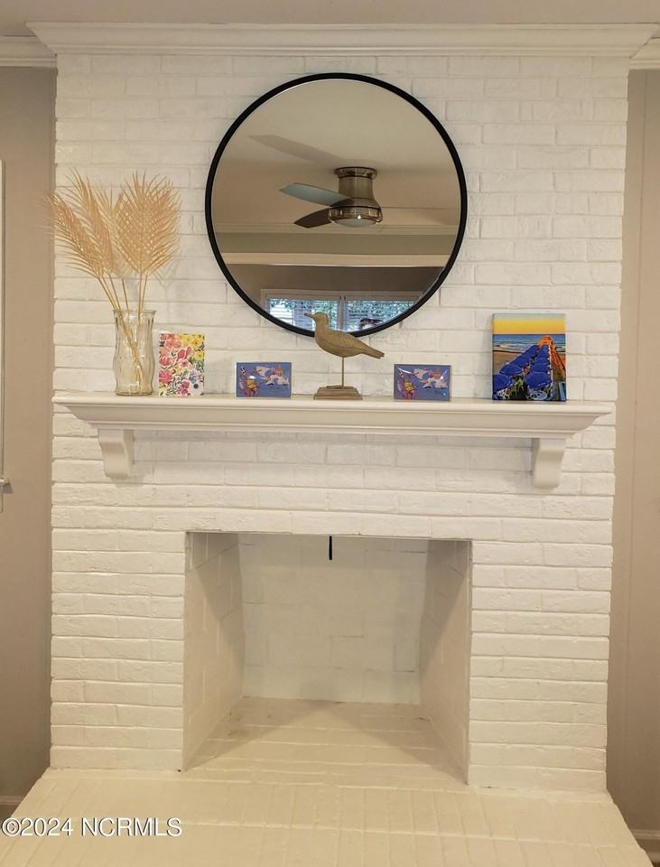 809 Shakespeare Dr - Photo 7 of 35