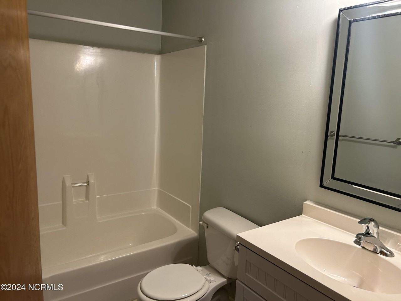 3625 Saint Johns Ct Unit 25b #25B - Photo 6 of 17