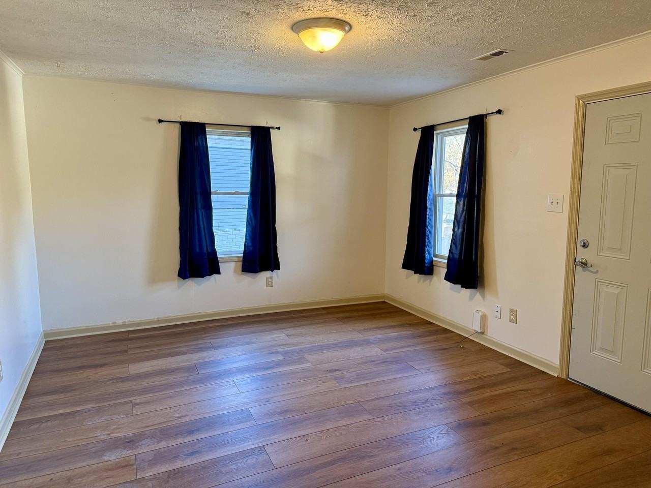 526 Old Stage Rd - Photo 4 of 11