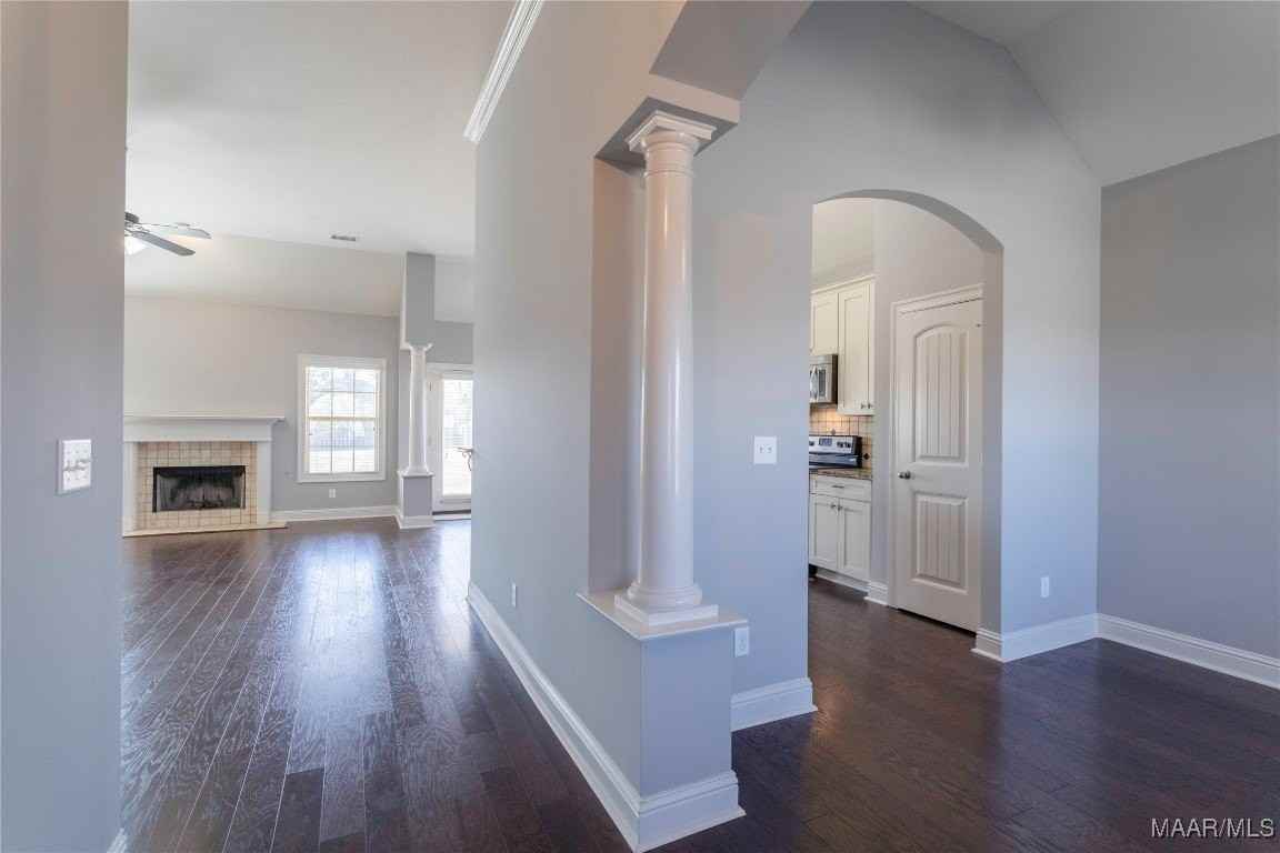 8740 Pemberton Park - Photo 3 of 32