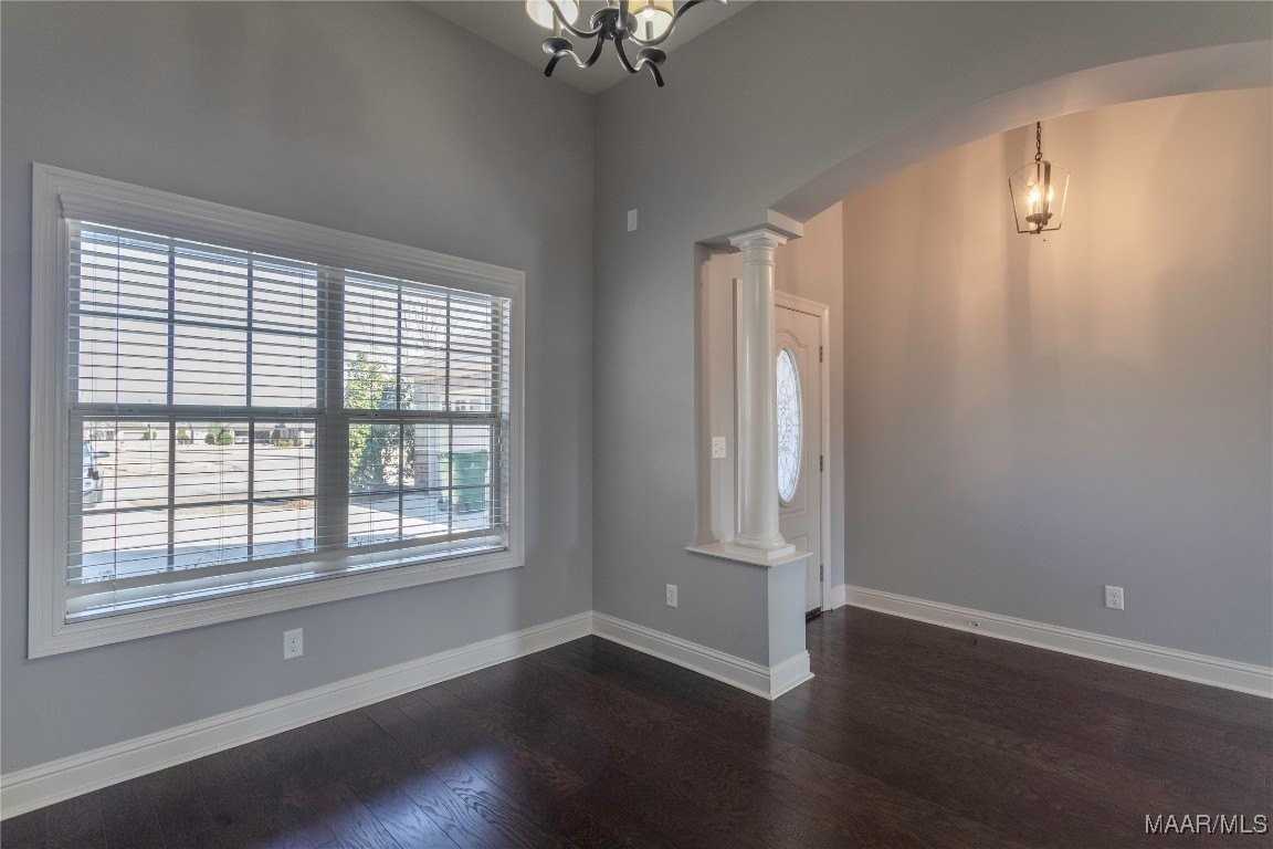 8740 Pemberton Park - Photo 7 of 32