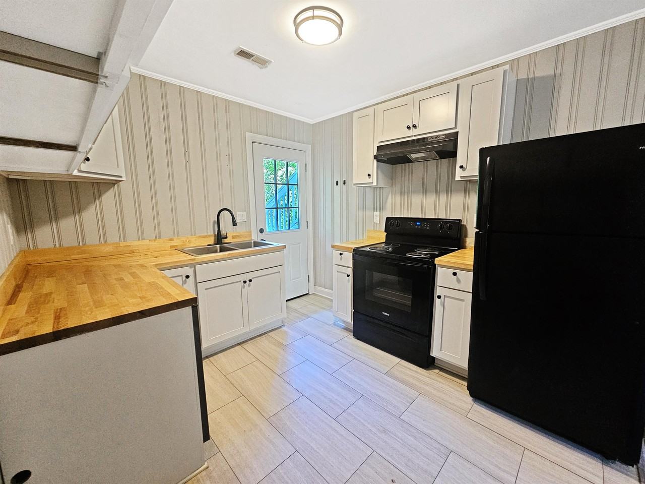 4 Clark St #1 - Photo 3 of 8