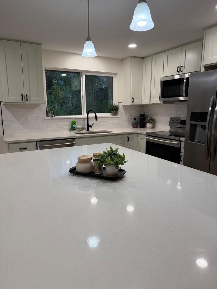 Sw Willow Creek Dr - Photo 2 of 26