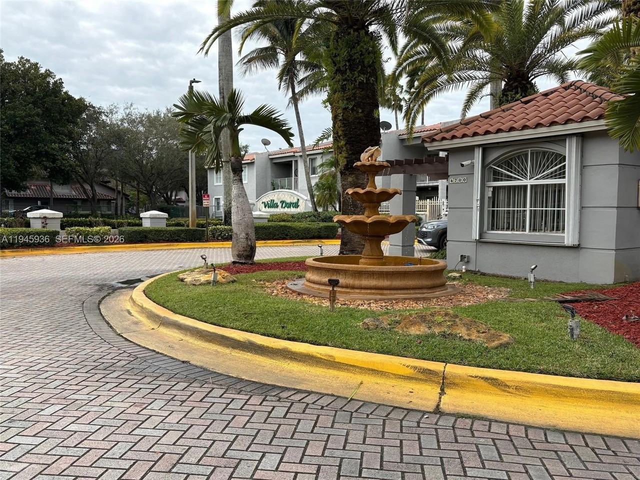 4744 Nw 114th Ave #102 - Photo 3 of 22