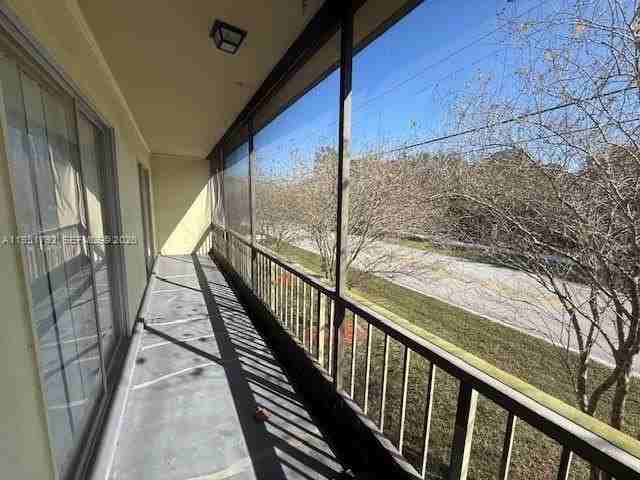 4113 Nw 88th Ave #203 - Photo 5 of 19