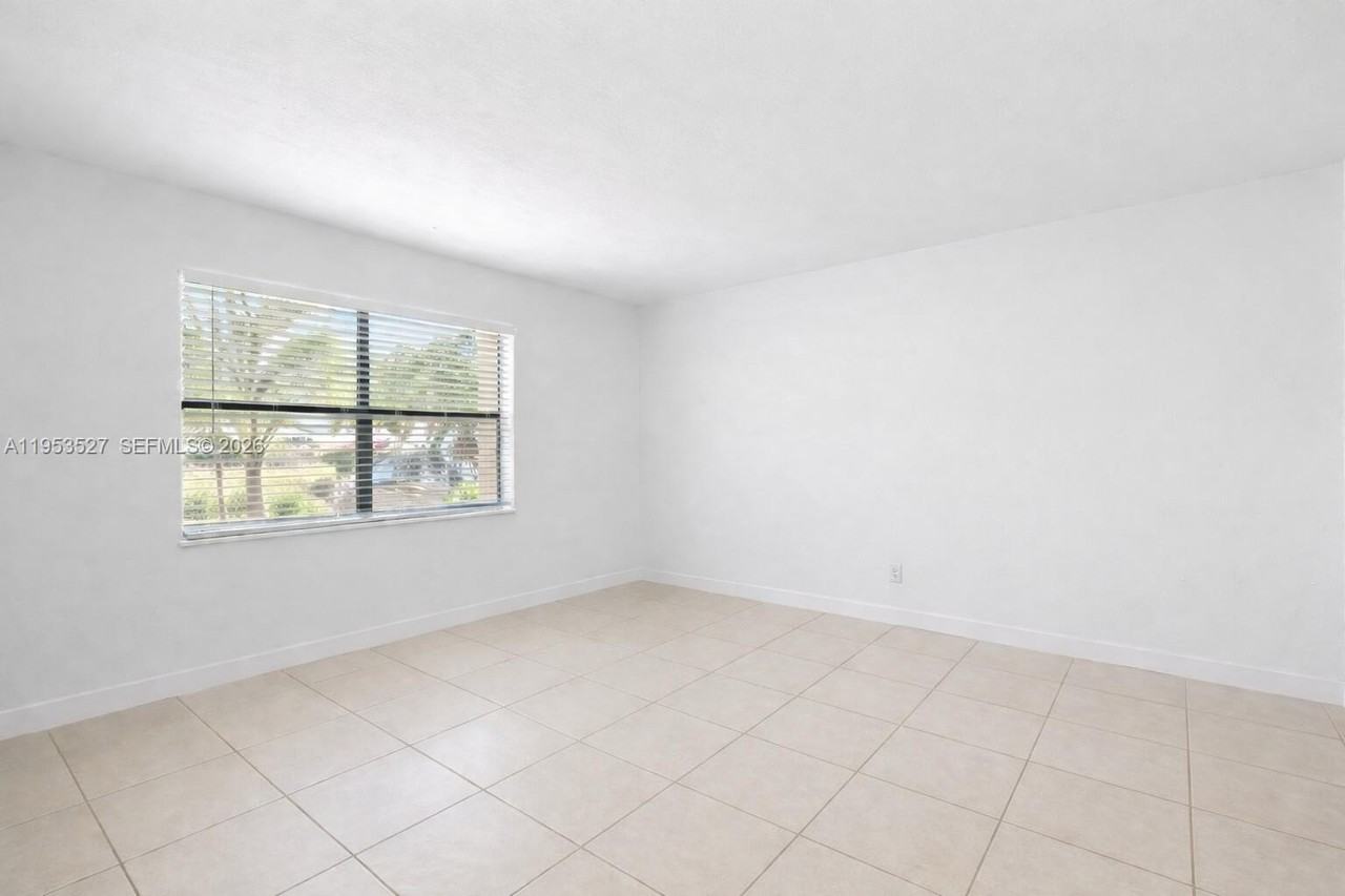 11116 Royal Palm Blvd #2-10 - Photo 6 of 14