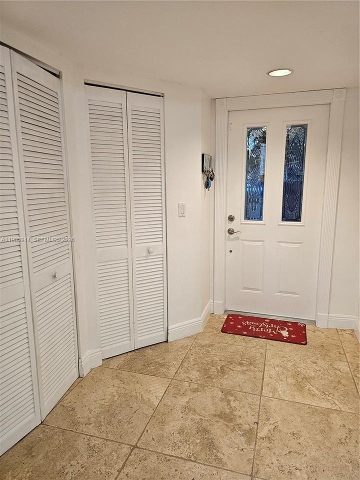 9781 Sw 138th Ave #DB1R - Photo 3 of 16