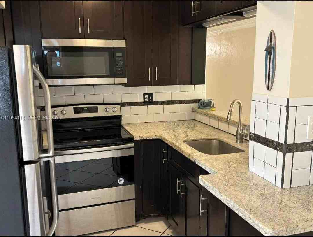 2719 Taylor St #2719 - Photo 6 of 47