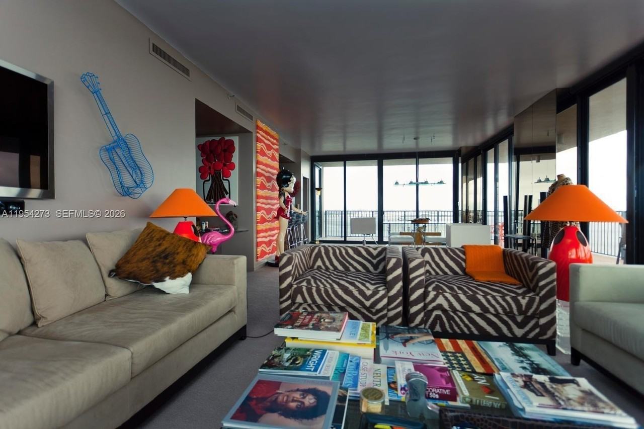 1000 Venetian Way #1501 - Photo 4 of 33