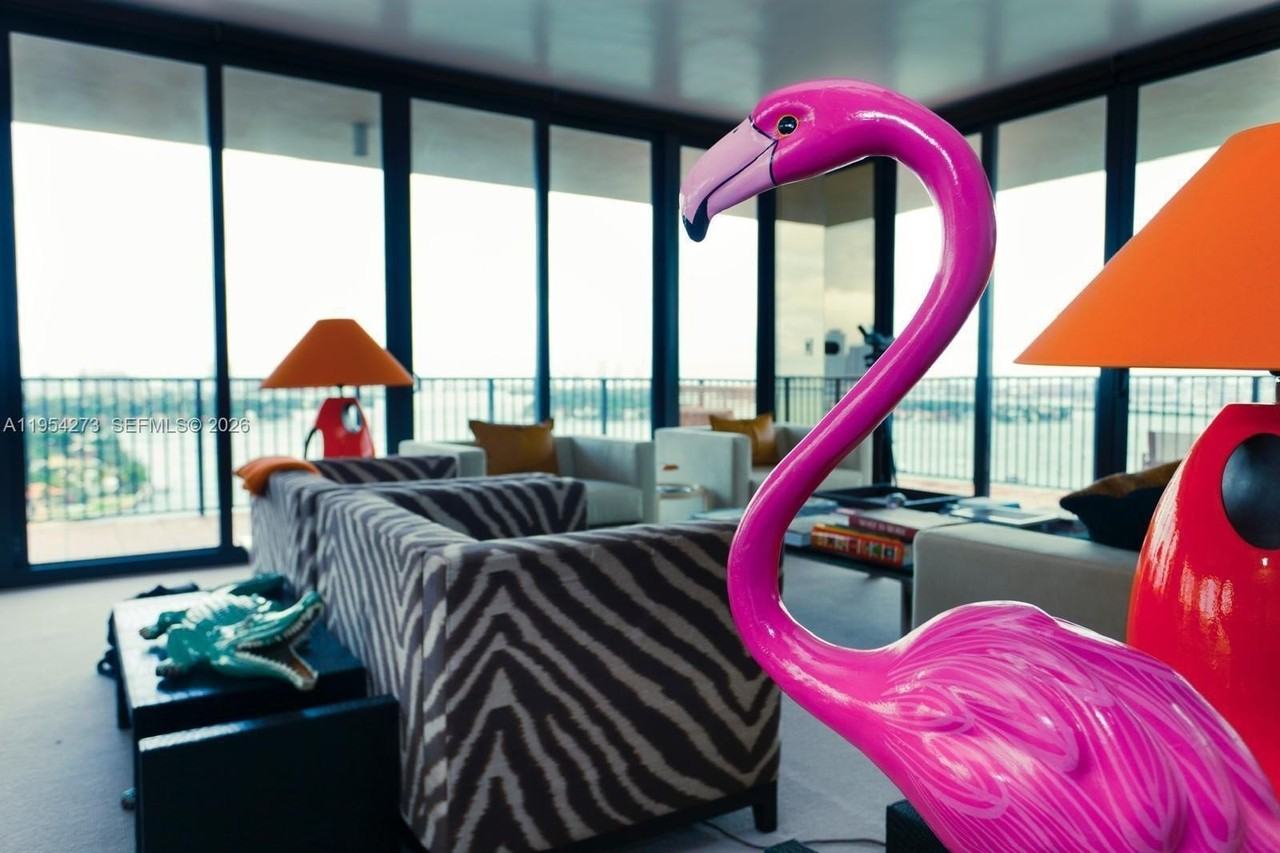 1000 Venetian Way #1501 - Photo 5 of 33