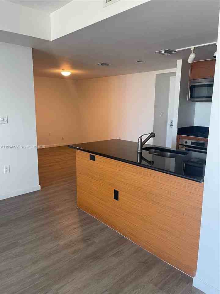 50 Biscayne Blvd #5207 - Photo 2 of 24