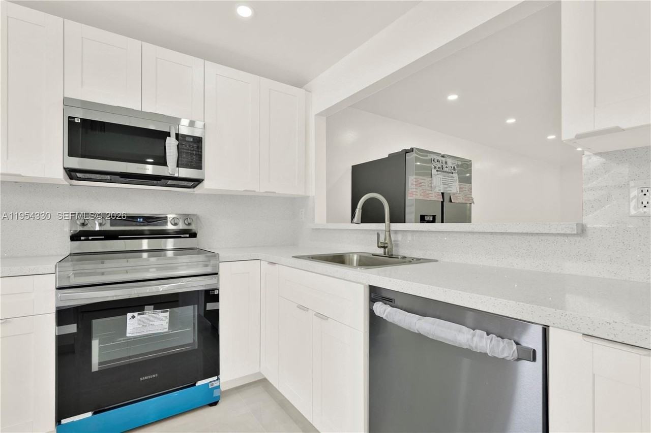 8320 Sands Point Blvd #M107 - Photo 7 of 31