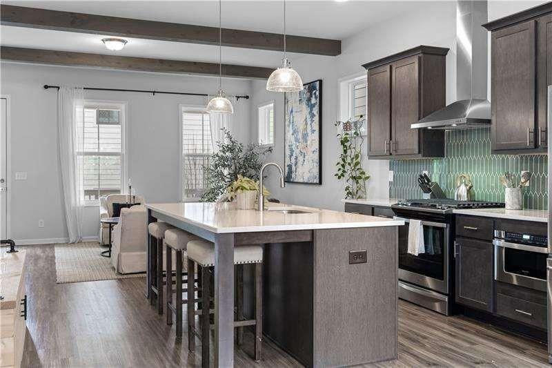 4391 Gillon Cir Se - Photo 5 of 50