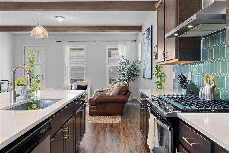 4391 Gillon Cir Se - Photo 7 of 50