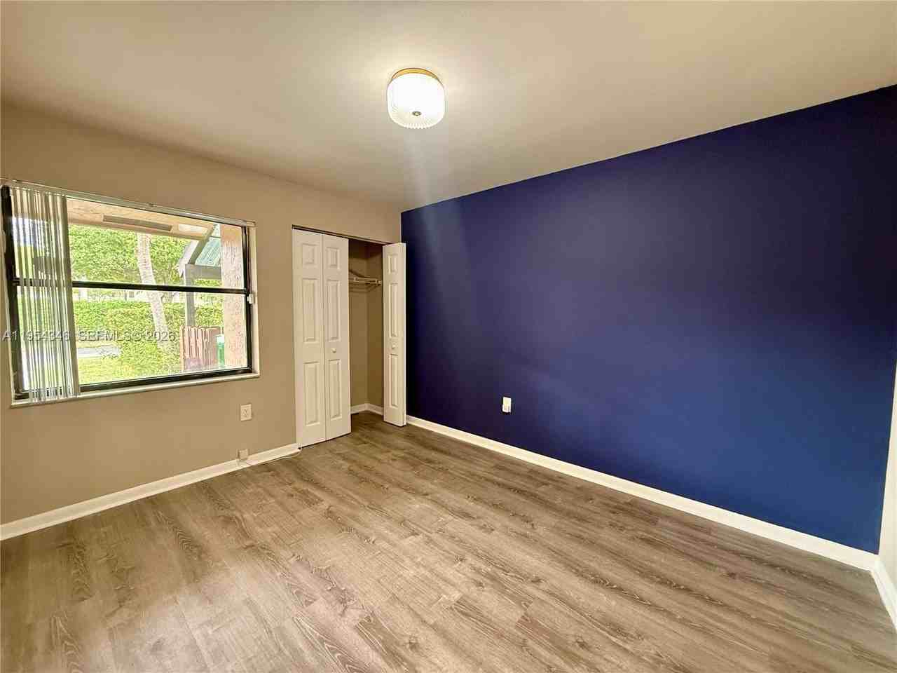 2550 N Nob Hill Rd - Photo 6 of 16