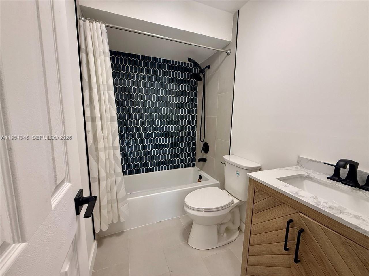 2550 N Nob Hill Rd - Photo 7 of 16