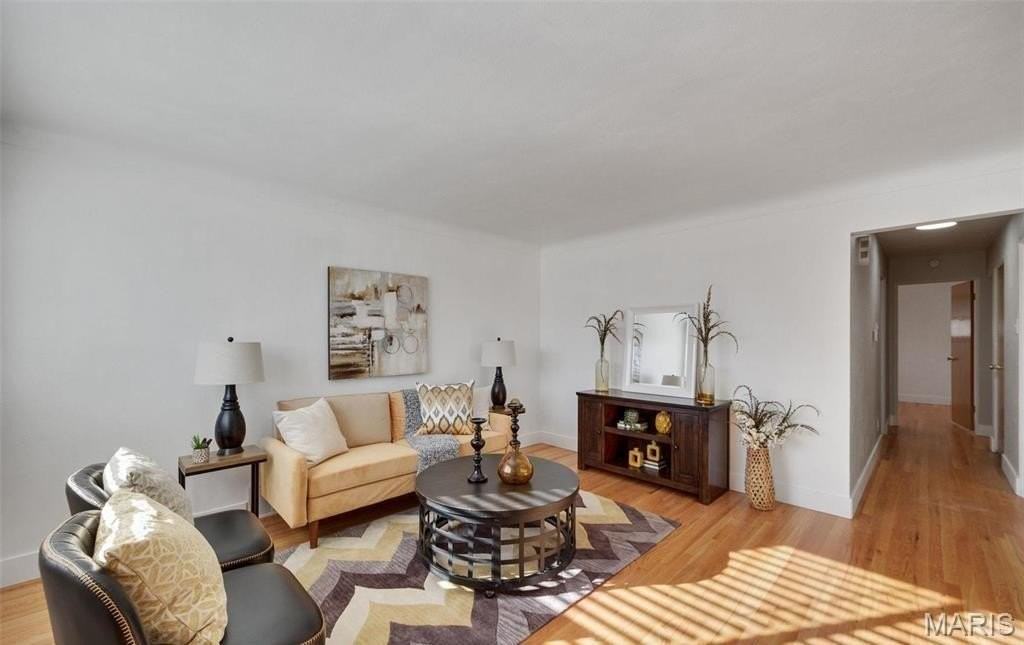 713 Avenue H - Photo 3 of 19