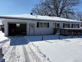 418 N Service Rd - Photo 1 of 1