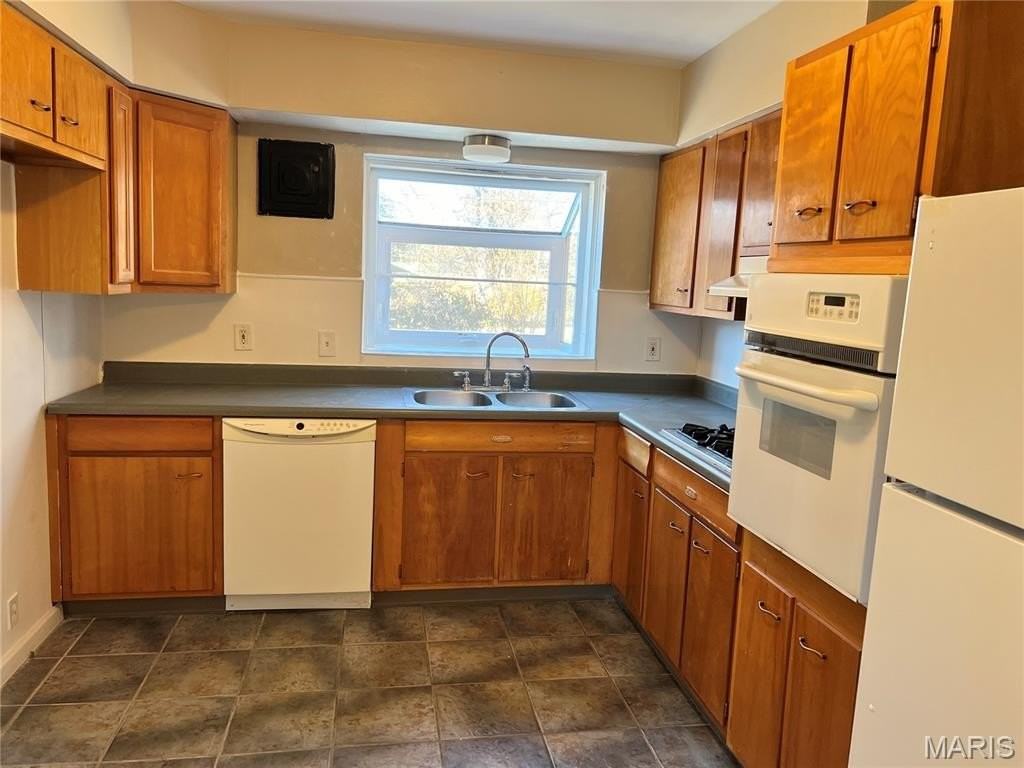 8527 Dianthus Ln - Photo 4 of 15