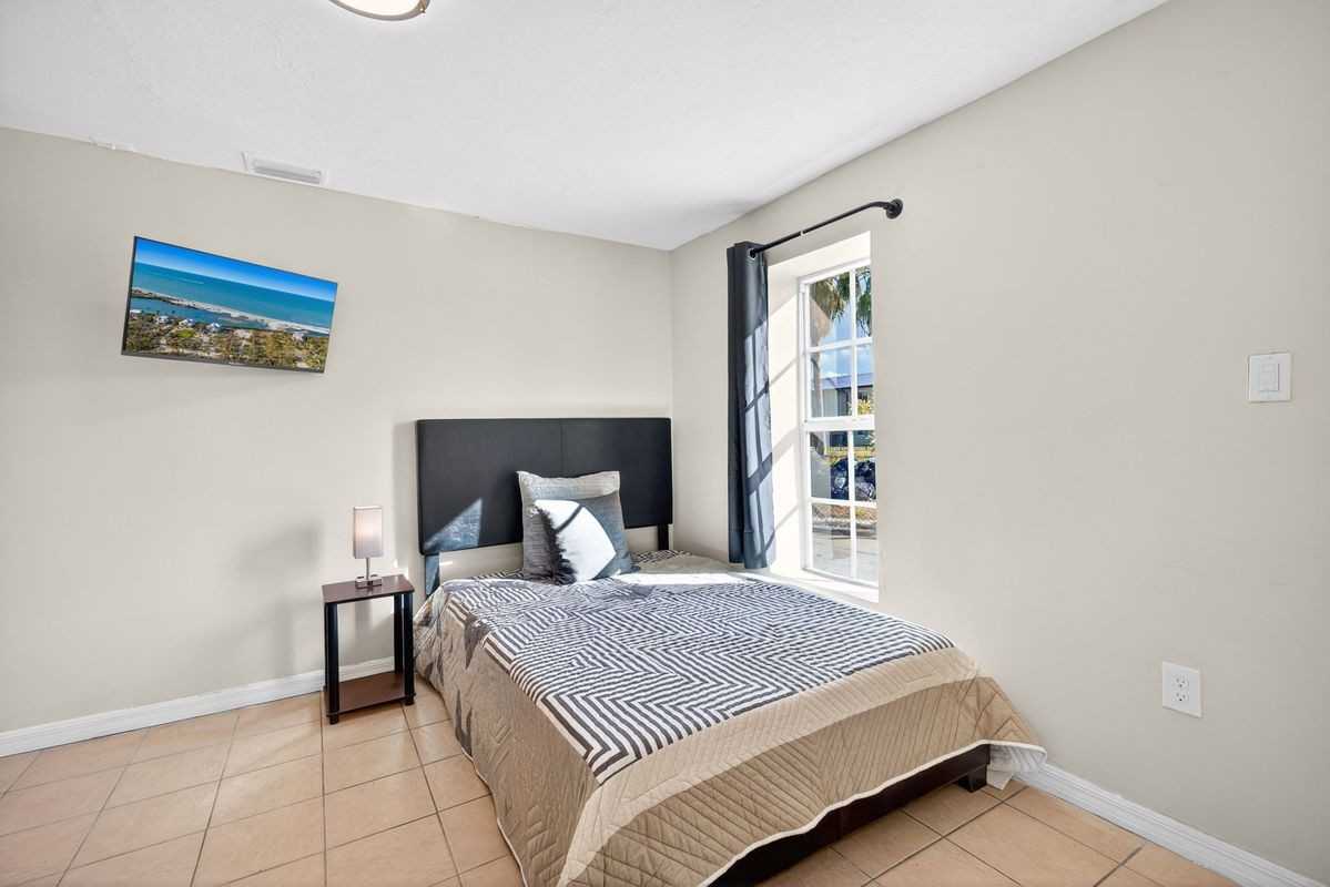 1778 Aquarius Ct - Photo 6 of 12