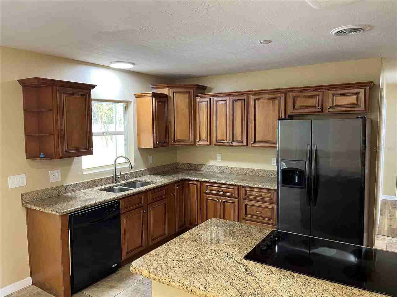 5412 Harbor Rd - Photo 5 of 20