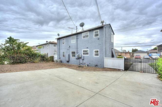 2061 W 104th St - Photo 5 of 21