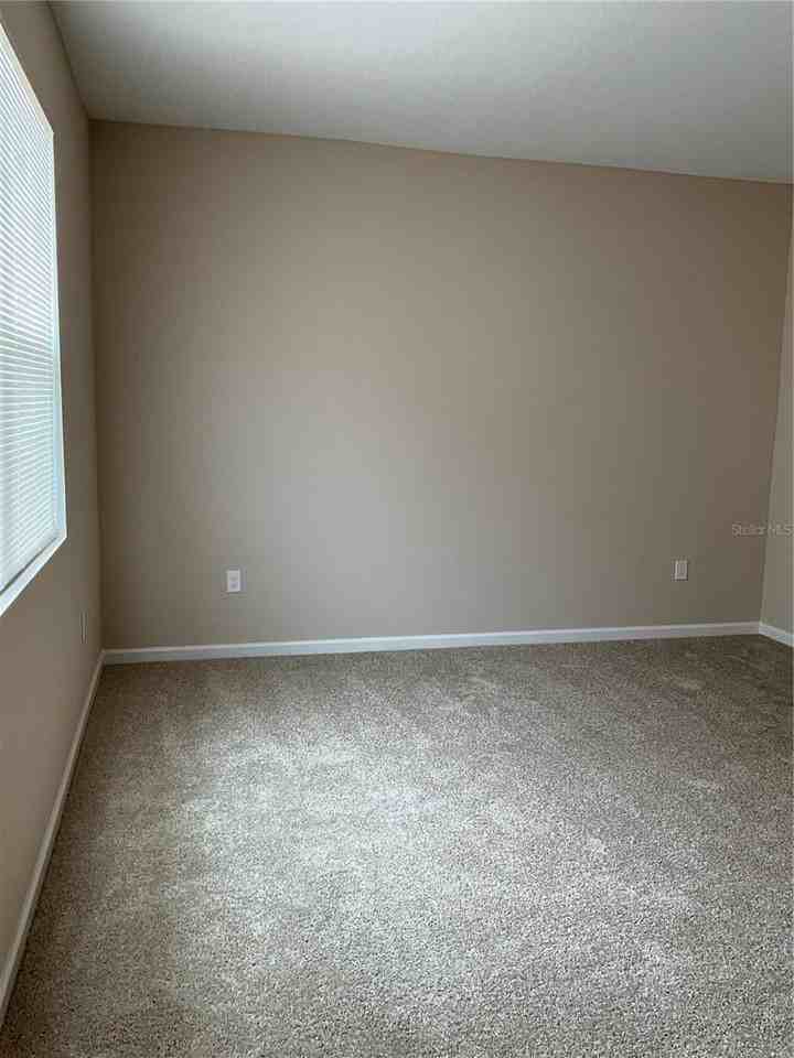 807 Ballantyne Dr - Photo 6 of 21