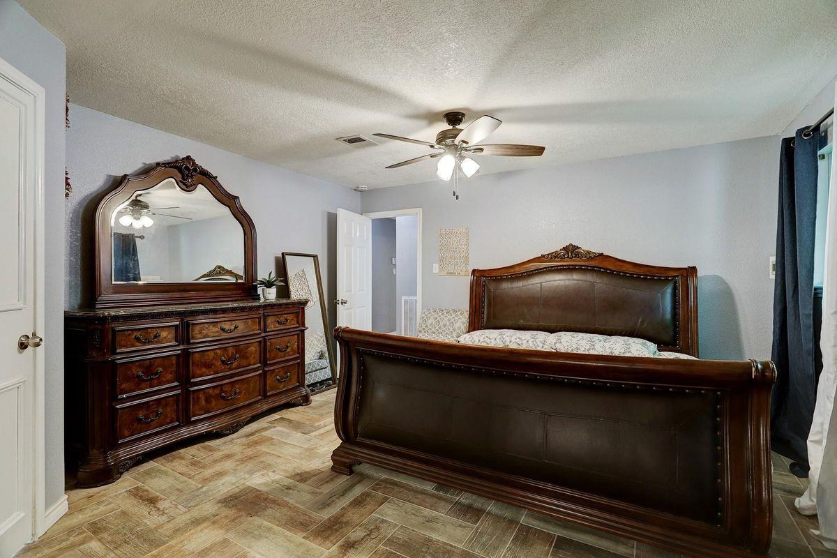 16326 Hollow Wood Dr ##Tx - Photo 4 of 13