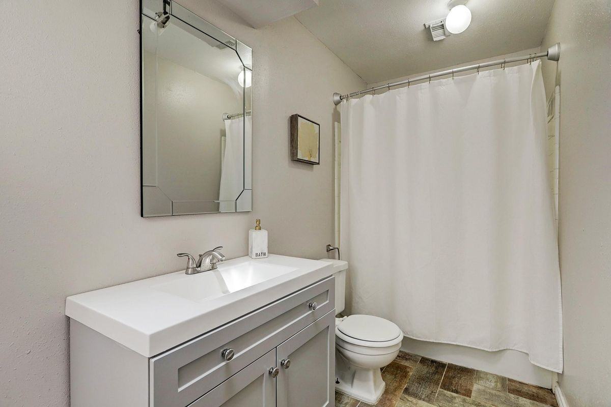 16326 Hollow Wood Dr ##Tx - Photo 6 of 13