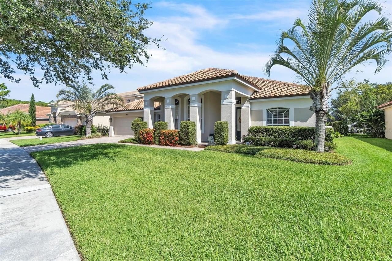 9957 Oak Quarry Dr - Photo 2 of 43