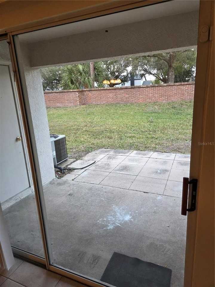 14520 Laguna Beach Cir - Photo 2 of 31